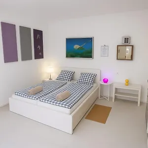  Appartement Fantastico Ruhige Top-lage, Balkon Oder Terrasse, Gratis Parkplatz & Klimaanlage, Ideal Fuer Paare Und Alleinreisende